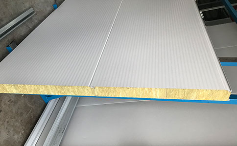 如何正確安裝巖棉夾芯板以確保保溫效果？